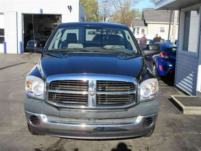 2008 Dodge Ram Pickup 1500 ST 2dr Regular Cab SB